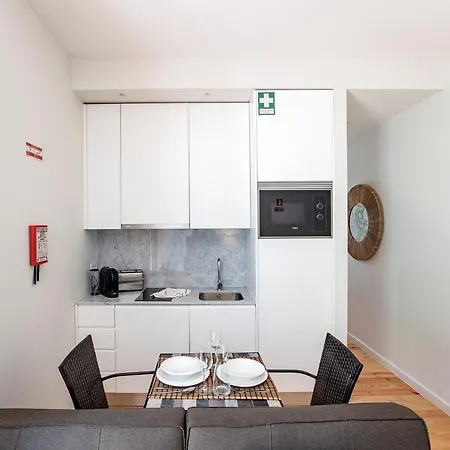 With Pool & Patio By Lovelystay