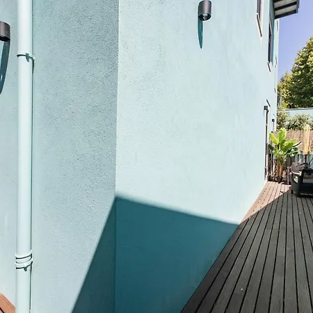 Apartment With Pool & Patio By Lovelystay *