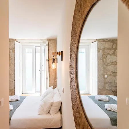 Apartment With Pool & Patio By Lovelystay Porto