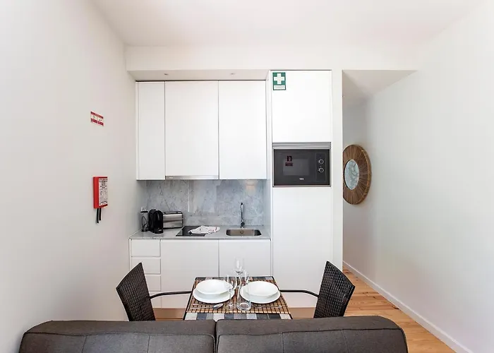 With Pool & Patio By Lovelystay