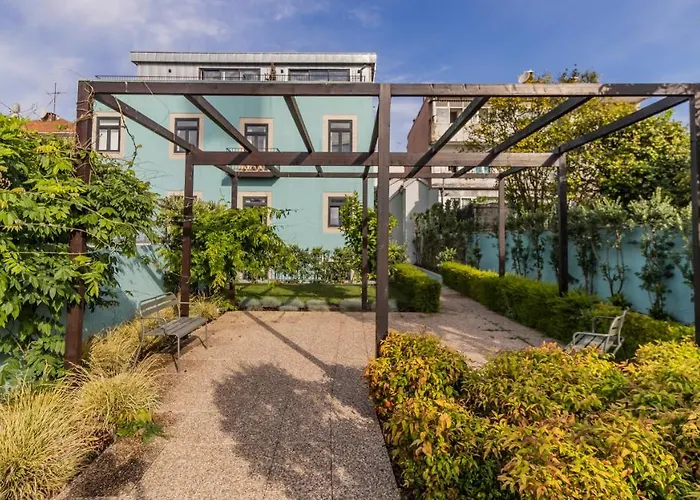 With Pool & Patio By Lovelystay *