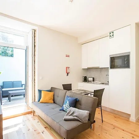 Apartment With Pool & Patio By Lovelystay