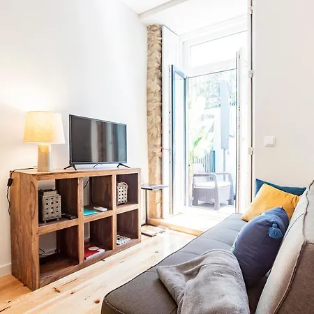 With Pool & Patio By Lovelystay Porto